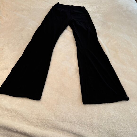 Copyleaf NWT Black Crossover Waisted Flared Legging Yoga Pants Size M - Picture 2 of 14